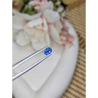 0.48 Ct. Blue Sapphire from Ceylon (Sri Lanka) Life Style
