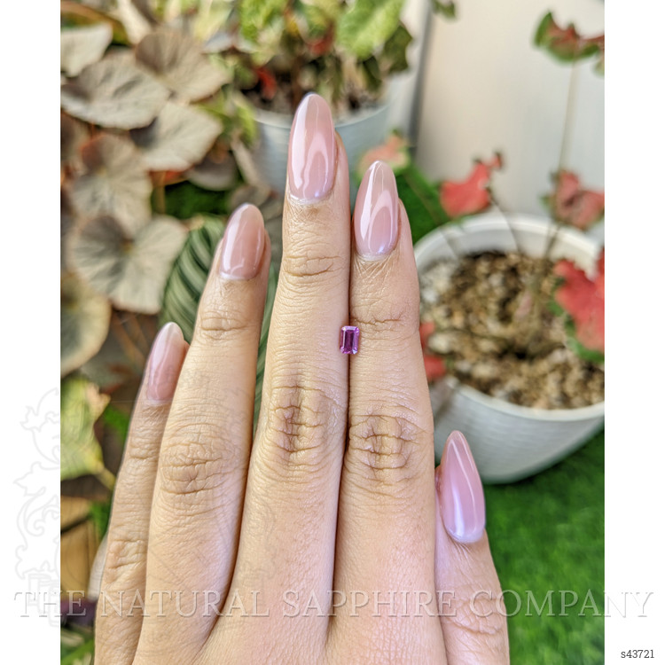 0.41 Ct. Purplish Pink Sapphire from Ceylon (Sri Lanka)