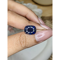 5.60 Ct. Blue Sapphire from Ceylon (Sri Lanka) Life Style