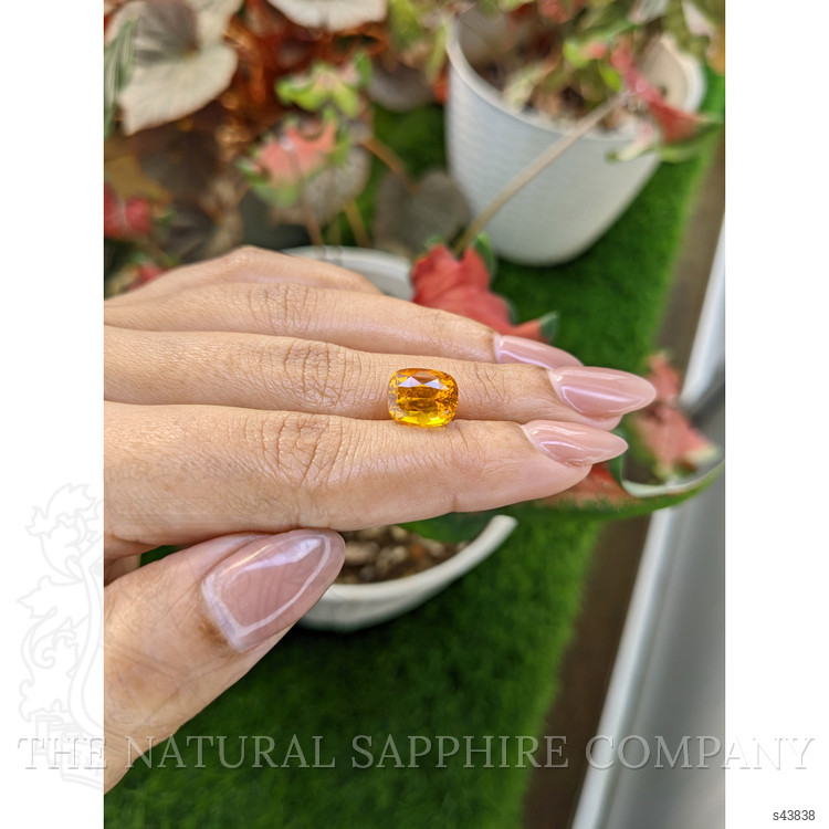 5.12 Ct. Yellowish Orange Sapphire from Ceylon (Sri Lanka)