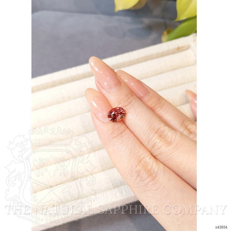 2.53 Ct. Padparadscha Sapphire from Ceylon (Sri Lanka)