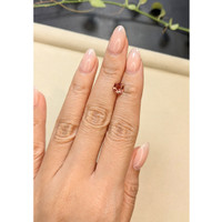 1.25 Ct. Padparadscha Sapphire from Ceylon (Sri Lanka) Life Style