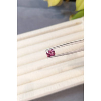 1.42 Ct. Purplish Pink Sapphire from Ceylon (Sri Lanka) Life Style
