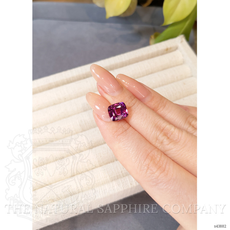 5.04 Ct. Purplish Pink Sapphire from Ceylon (Sri Lanka)