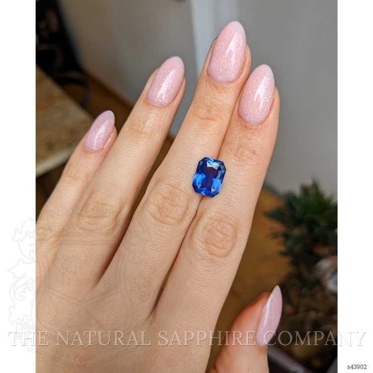 4.97 Ct. Blue Sapphire from Ceylon (Sri Lanka)