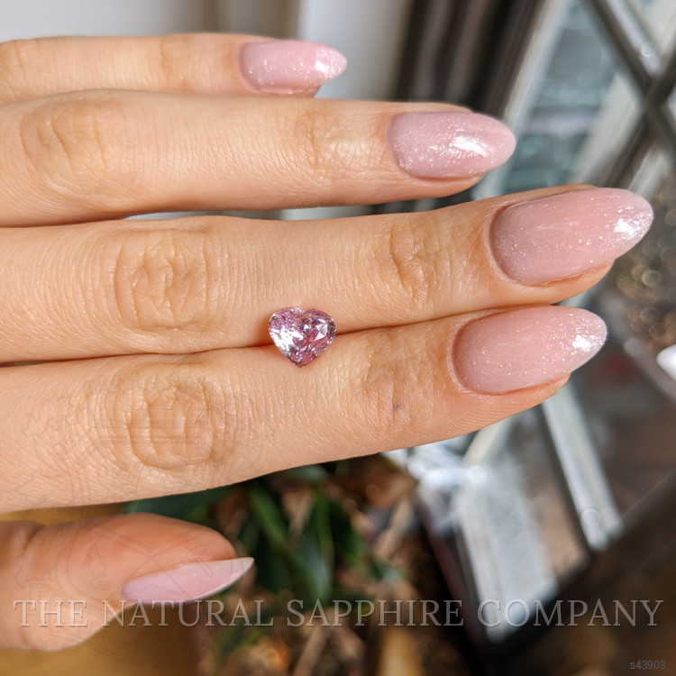 2.71 Ct. Pink Sapphire from Ceylon (Sri Lanka)