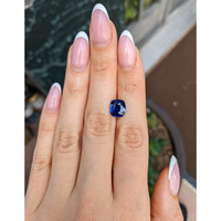 4.01 Ct. Blue Sapphire from Ceylon (Sri Lanka) Life Style