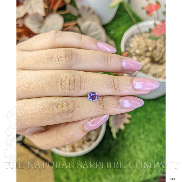 0.92 Ct. Pinkish Purple Sapphire from Ceylon (Sri Lanka)