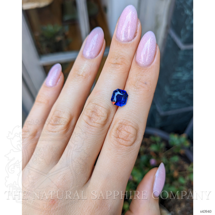 4.02 Ct. Blue Sapphire from Ceylon (Sri Lanka)