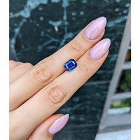 3.54 Ct. Blue Sapphire from Ceylon (Sri Lanka) Life Style