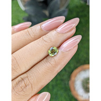1.09 Ct. Green Sapphire from Ceylon (Sri Lanka) Life Style