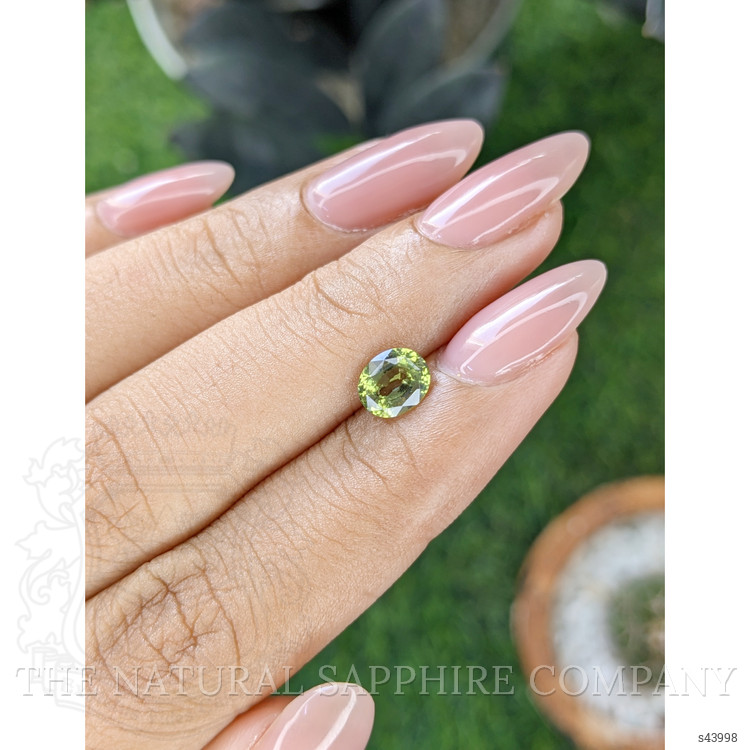 1.09 Ct. Green Sapphire from Ceylon (Sri Lanka)