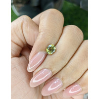 1.09 Ct. Green Sapphire from Ceylon (Sri Lanka) Life Style
