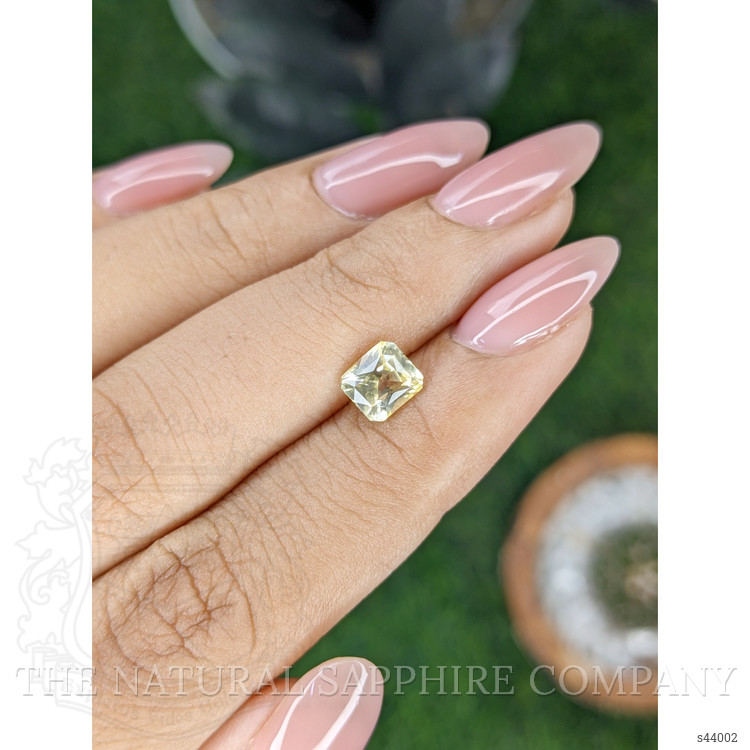 1.29 Ct. Yellow Sapphire from Ceylon (Sri Lanka)