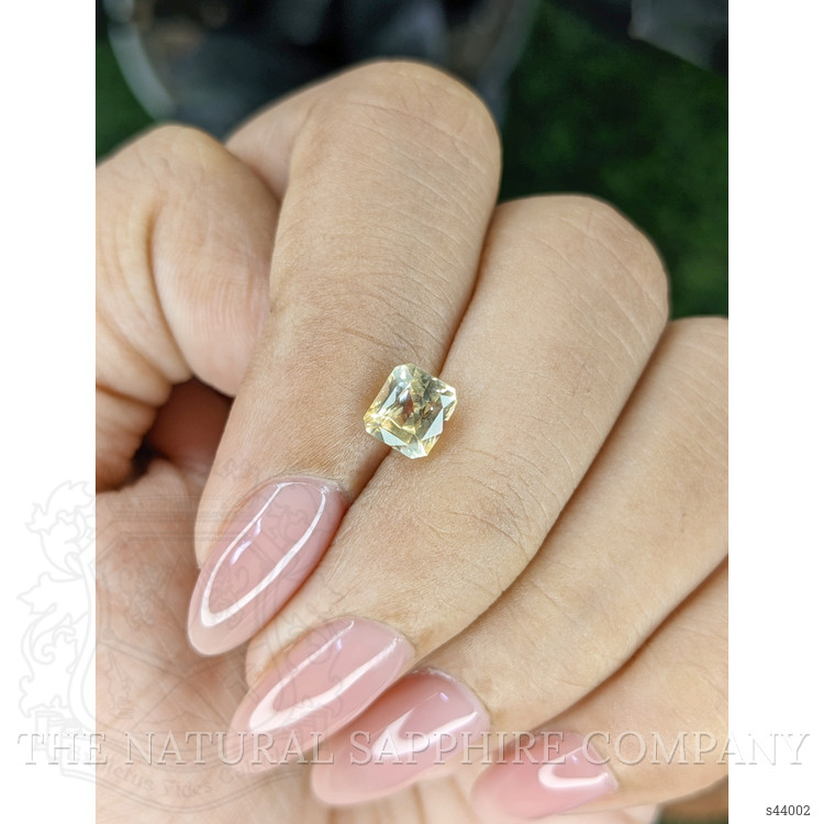 1.29 Ct. Yellow Sapphire from Ceylon (Sri Lanka)