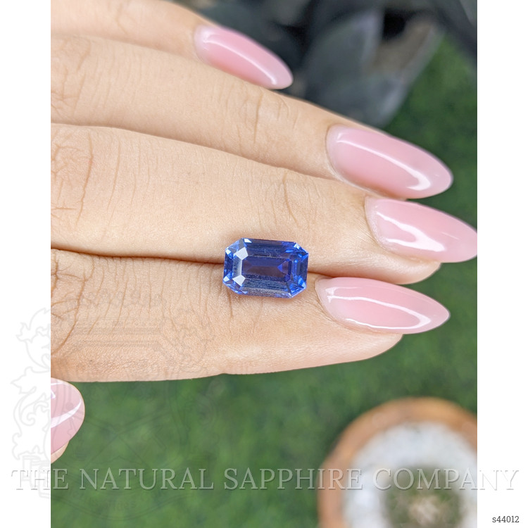 4.05 Ct. Blue Sapphire from Ceylon (Sri Lanka)