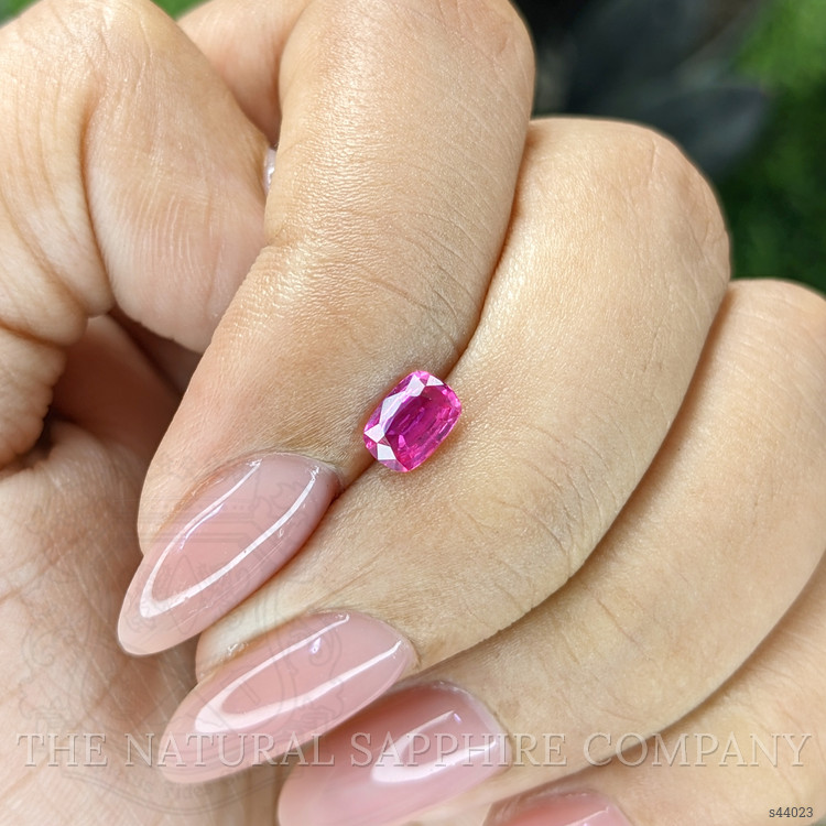 0.52 Ct. Purplish Pink Sapphire from Mozambique