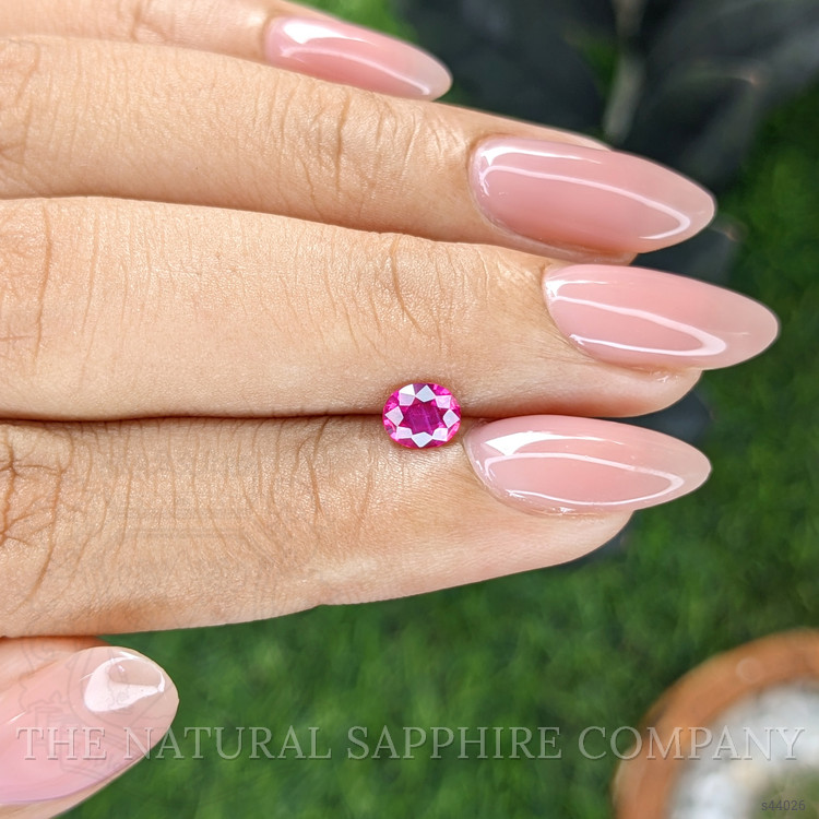 0.51 Ct. Purplish Pink Sapphire from Mozambique