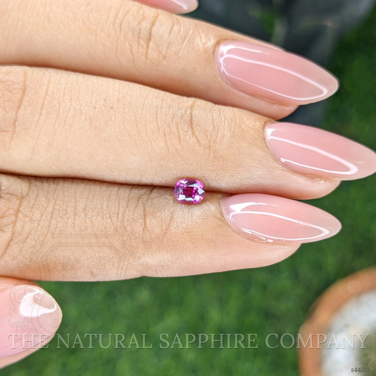 0.33 Ct. Pinkish Purple Sapphire from Mozambique