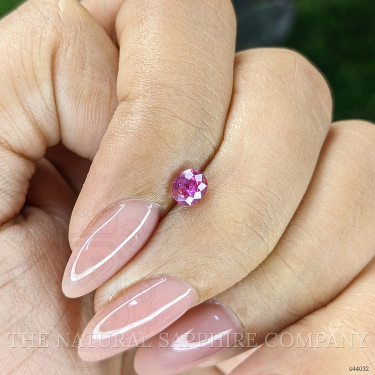 0.50 Ct. Purplish Pink Sapphire from Mozambique
