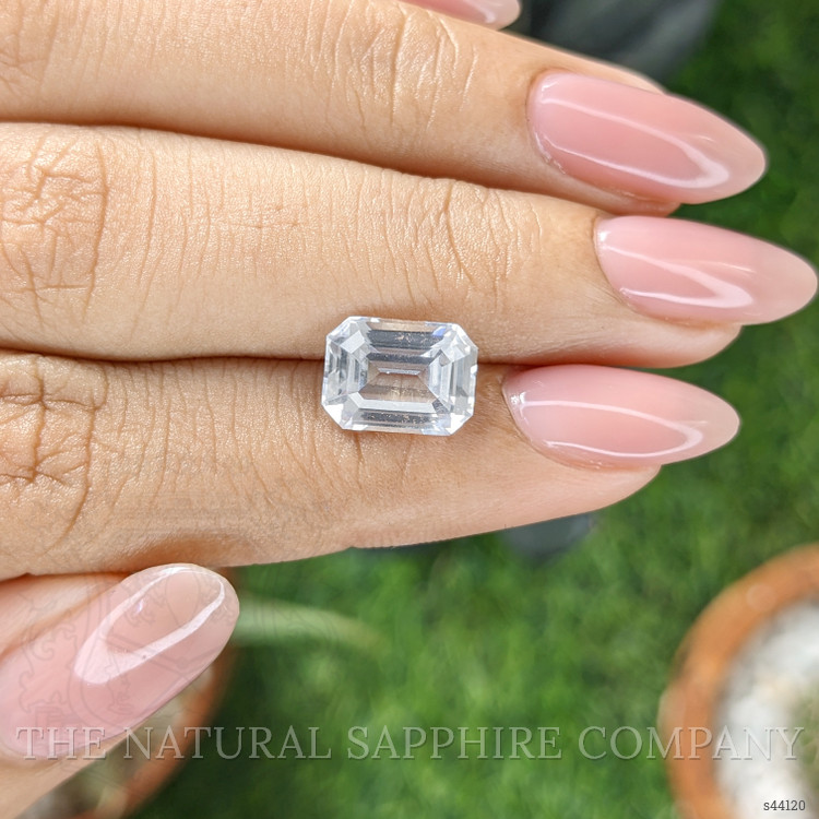 4.02 Ct. White Sapphire from Ceylon (Sri Lanka)