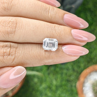 3.55 Ct. White Sapphire from Ceylon (Sri Lanka) Life Style