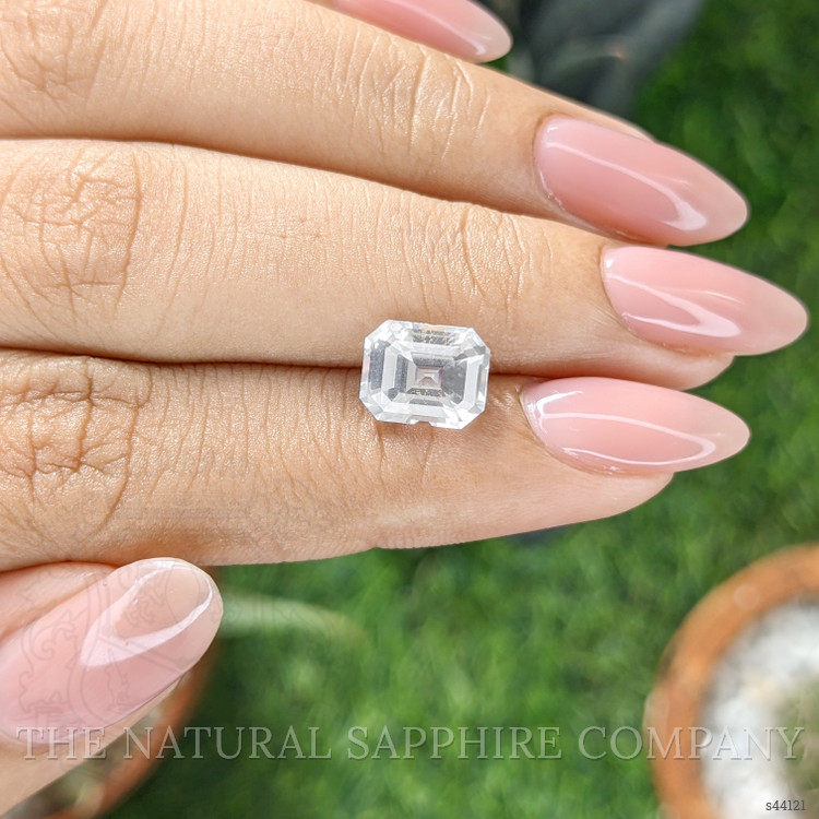 3.55 Ct. White Sapphire from Ceylon (Sri Lanka)