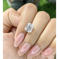 3.55 Ct. White Sapphire from Ceylon (Sri Lanka) Life Style