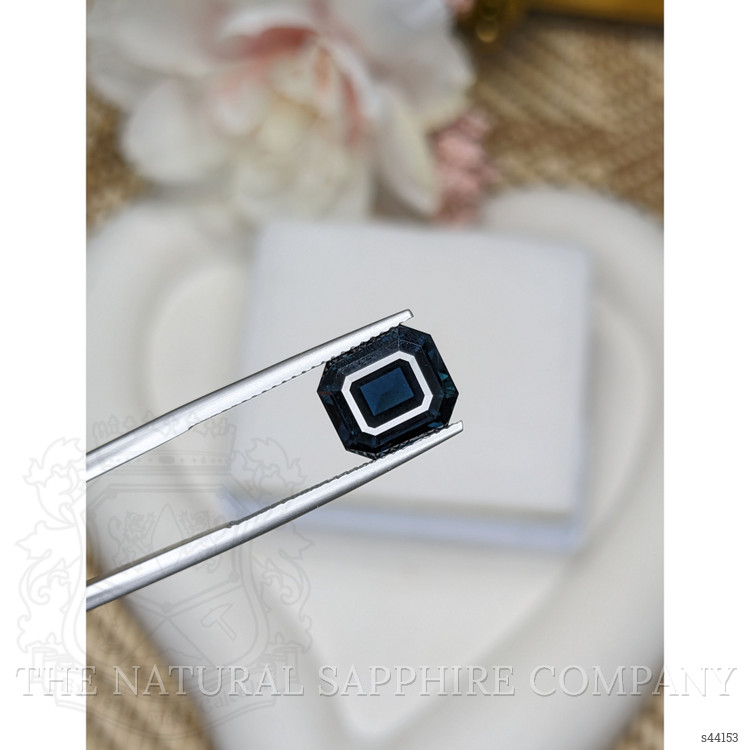 5.52 Ct. Blue Sapphire from Ceylon (Sri Lanka)