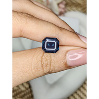 5.52 Ct. Blue Sapphire from Ceylon (Sri Lanka) Life Style