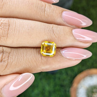 3.05 Ct. Yellow Sapphire from Ceylon (Sri Lanka) Life Style