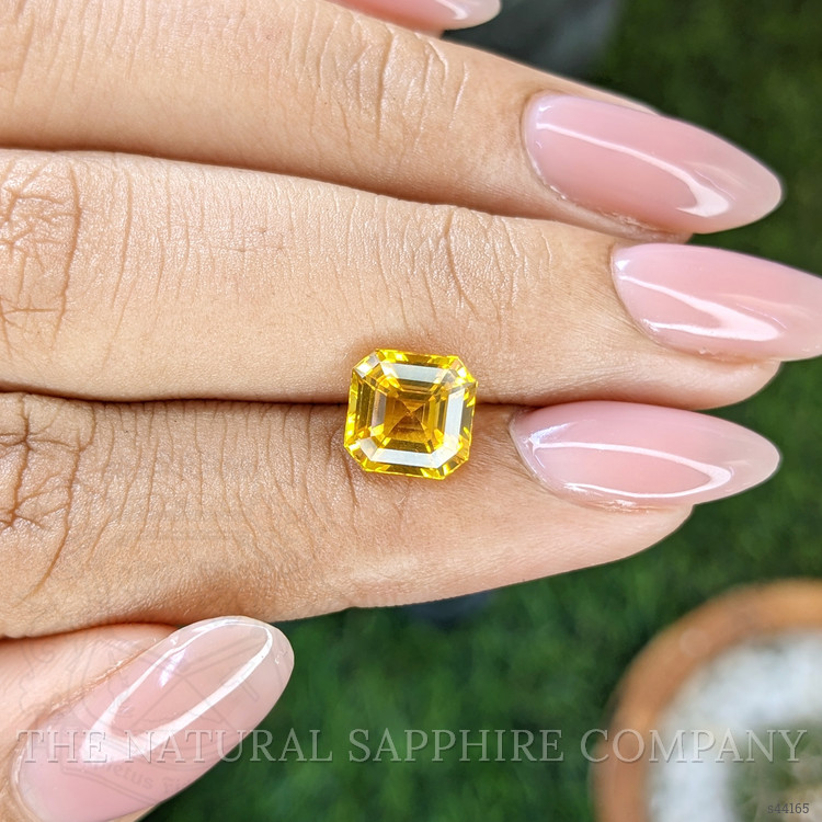 3.05 Ct. Yellow Sapphire from Ceylon (Sri Lanka)