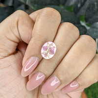 4.39 Ct. Purplish Pink Sapphire from Ceylon (Sri Lanka) Life Style