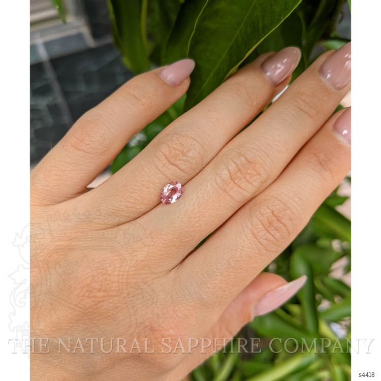 0.69 Ct. Padparadscha Sapphire from Ceylon (Sri Lanka)