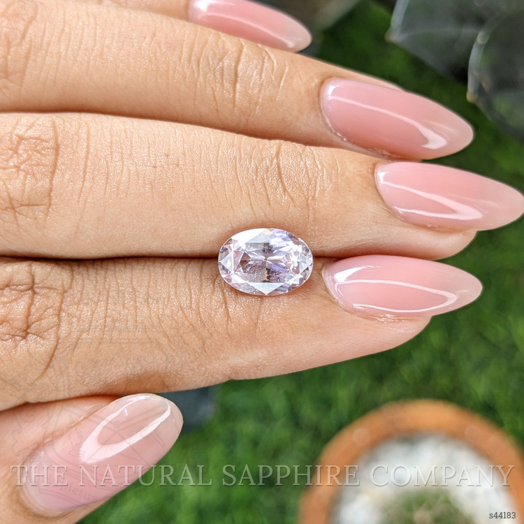 2.60 Ct. Pink Sapphire from Ceylon (Sri Lanka)