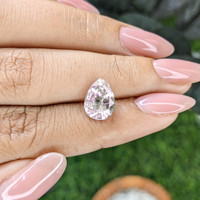 3.79 Ct. Purplish Pink Sapphire from Ceylon (Sri Lanka) Life Style