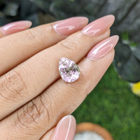 3.79 Ct. Purplish Pink Sapphire from Ceylon (Sri Lanka) Life Style