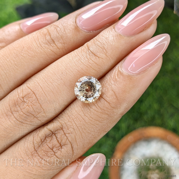 3.28 Ct. Yellow Sapphire from Ceylon (Sri Lanka)