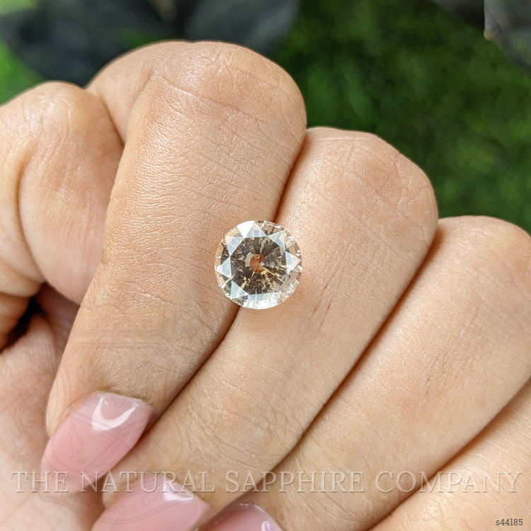3.28 Ct. Yellow Sapphire from Ceylon (Sri Lanka)