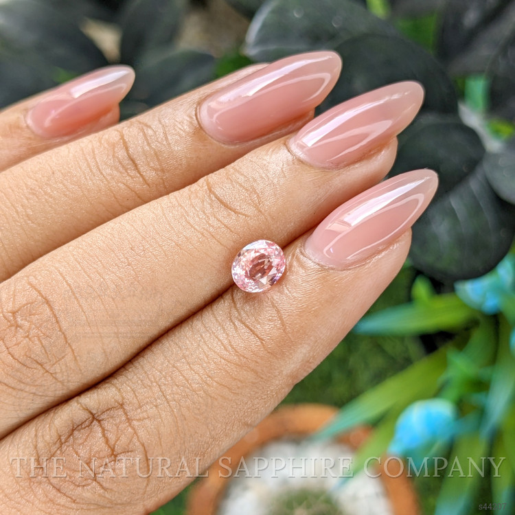 1.30 Ct. Pink Sapphire from Ceylon (Sri Lanka)