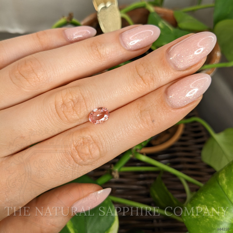 1.36 Ct. Padparadscha Sapphire from Ceylon (Sri Lanka)