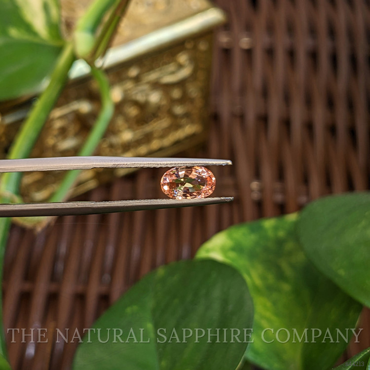 1.00 Ct. Padparadscha Sapphire from Ceylon (Sri Lanka)