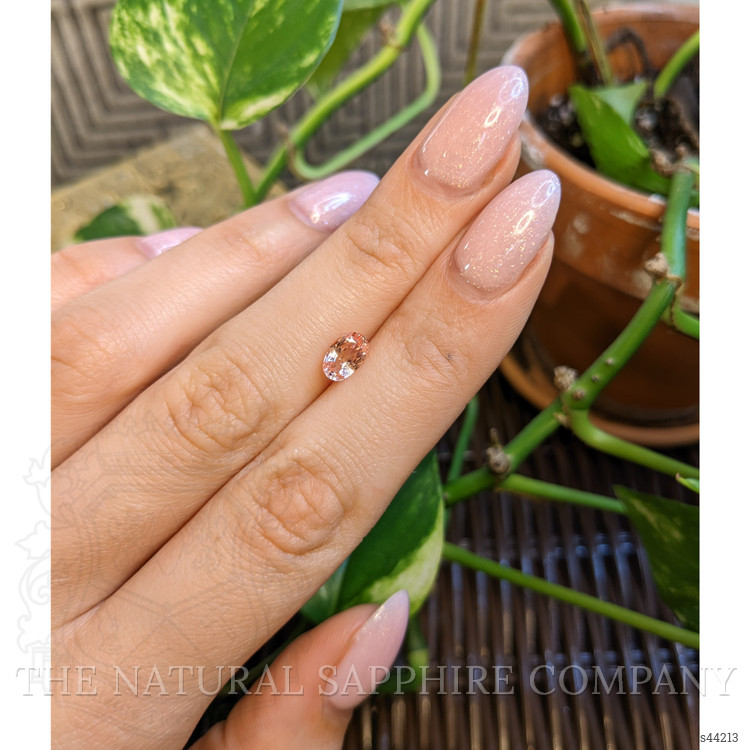 1.00 Ct. Padparadscha Sapphire from Ceylon (Sri Lanka)