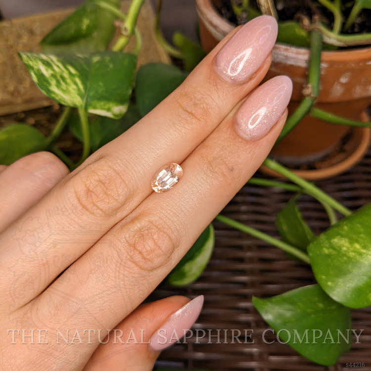 1.89 Ct. Padparadscha Sapphire from Ceylon (Sri Lanka)