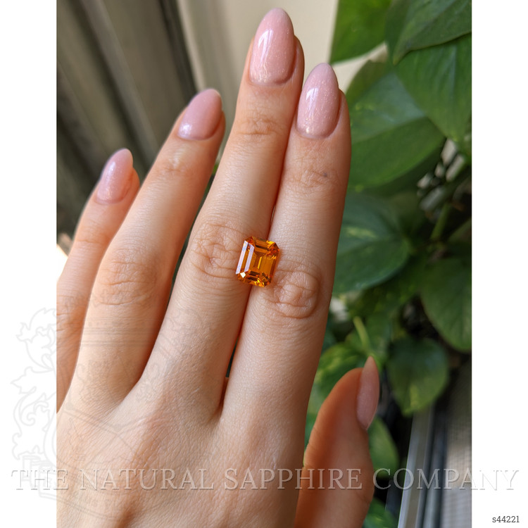 5.16 Ct. Yellowish Orange Sapphire from Ceylon (Sri Lanka)