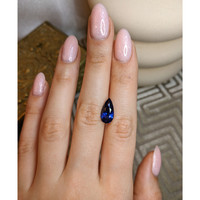 4.21 Ct. Blue Sapphire from Ceylon (Sri Lanka) Life Style