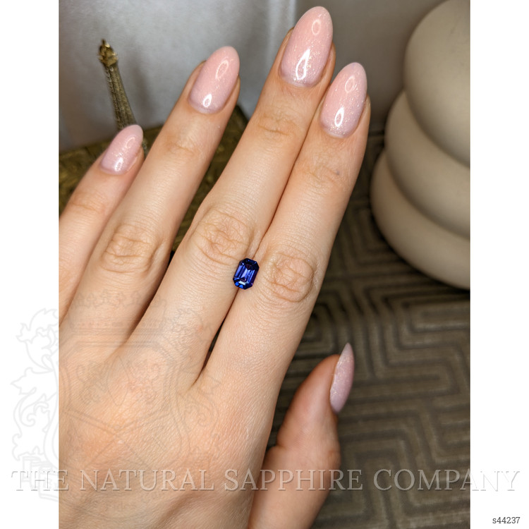 1.53 Ct. Violet Sapphire from Ceylon (Sri Lanka)