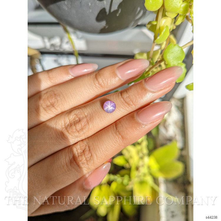 0.97 Ct. Pinkish Purple Star Sapphire from Ceylon (Sri Lanka)