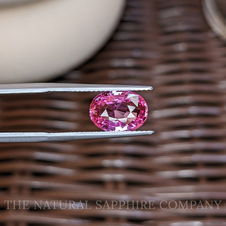 3.02 Ct. Pink Sapphire from Ceylon (Sri Lanka)