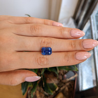 7.58 Ct. Blue Sapphire from Ceylon (Sri Lanka) Life Style